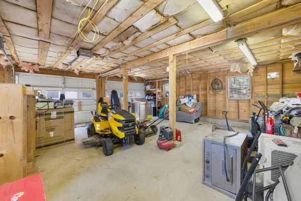 $239,000 | 238 Swan Lake Avenue, Belfast, ME 04915