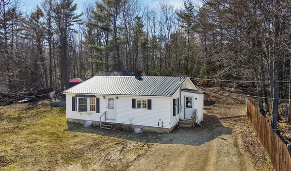 $239,000 | 238 Swan Lake Avenue, Belfast, ME 04915