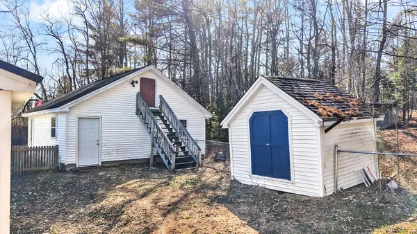 $239,000 | 238 Swan Lake Avenue, Belfast, ME 04915