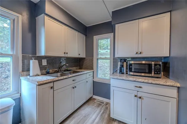 $255,000 | 28253 West Cove Drive, Lincoln, MO 65338