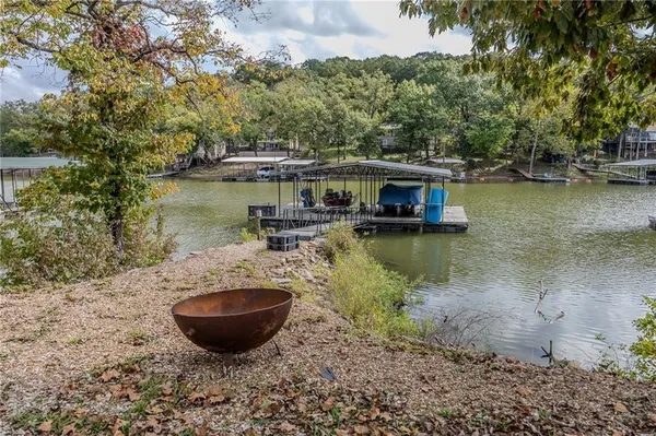 $255,000 | 28253 West Cove Drive, Lincoln, MO 65338