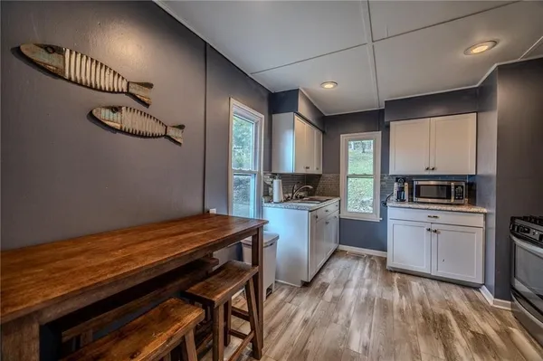 $255,000 | 28253 West Cove Drive, Lincoln, MO 65338