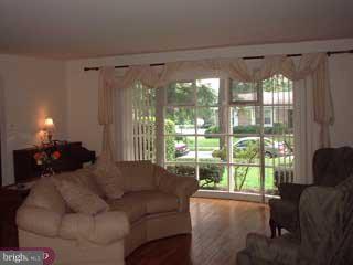 1412 Hopeland Road Wyncote, PA 19095 - Photo 2 of 6 Gallery Image 2