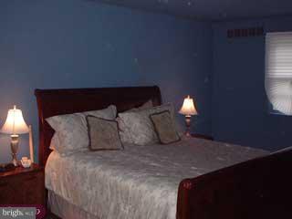 1412 Hopeland Road Wyncote, PA 19095 - Photo 5 of 6 Gallery Image 5