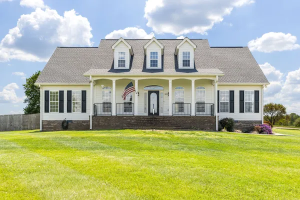 $739,900 | 1633 Hayes Denton Road, Columbia, TN 38401