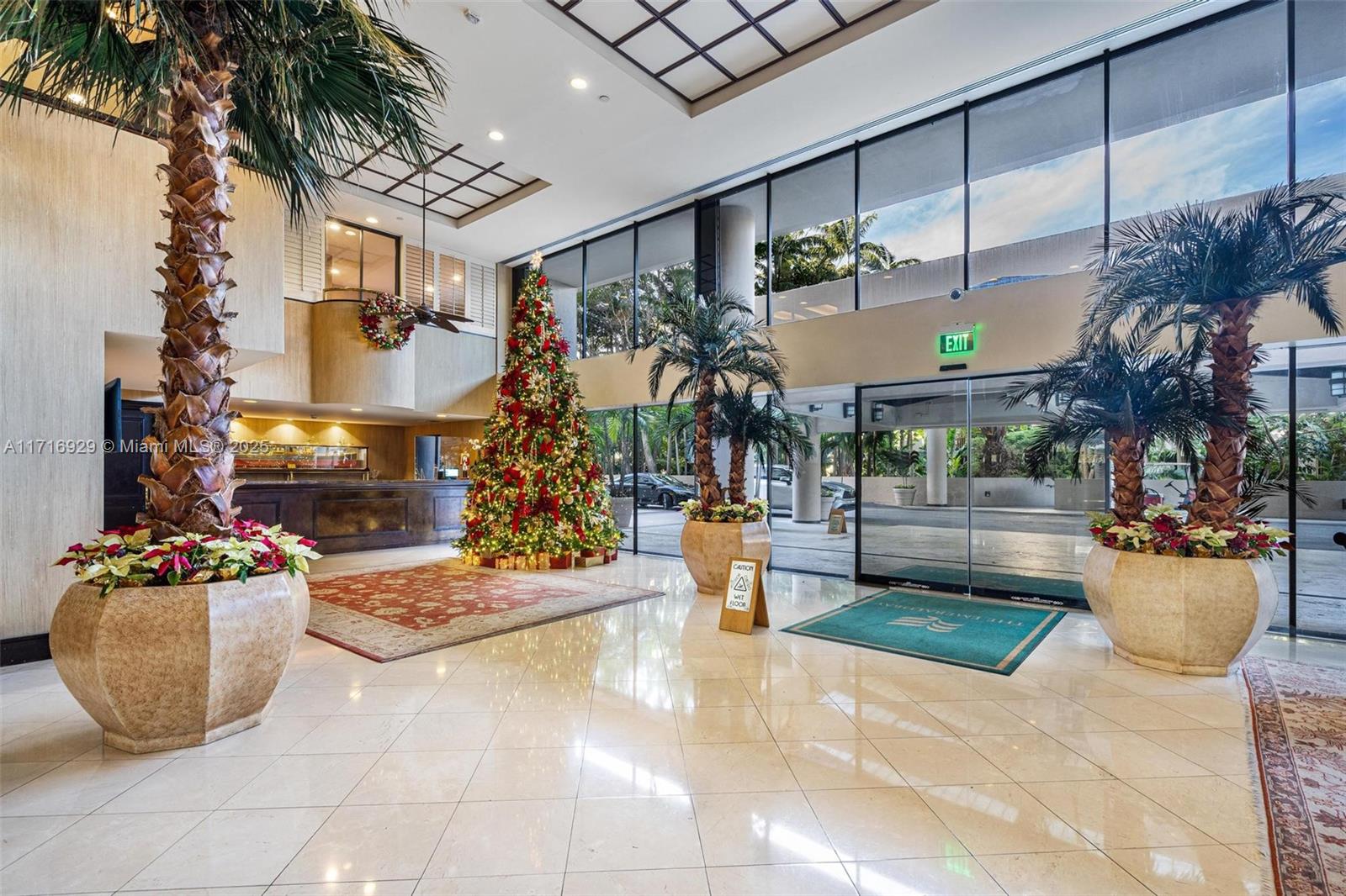 151 Crandon Boulevard, Unit 534 Key Biscayne, FL 33149 - Photo 31 of 49 a view of a entryway and hall