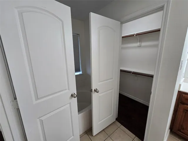 $1,850 | 124 Bridlewood Street, Azle, TX 76020