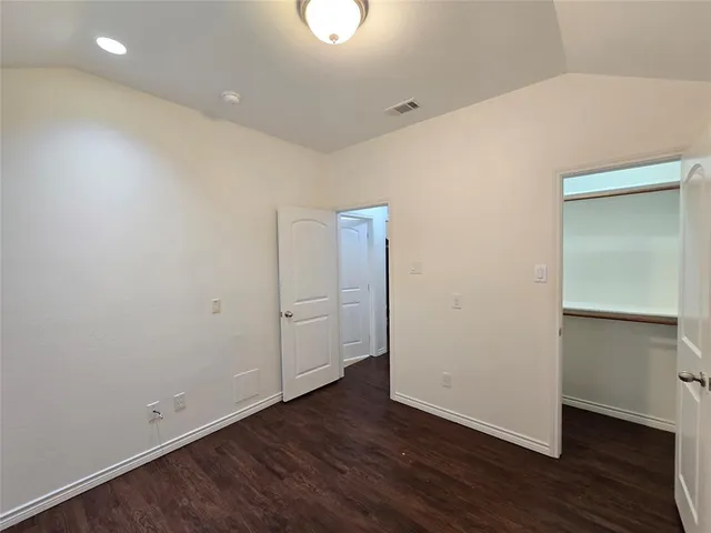 $1,850 | 124 Bridlewood Street, Azle, TX 76020