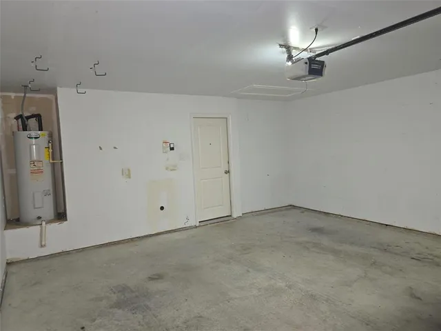 $1,850 | 124 Bridlewood Street, Azle, TX 76020