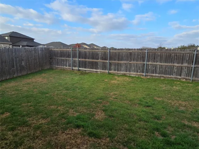 $1,850 | 124 Bridlewood Street, Azle, TX 76020