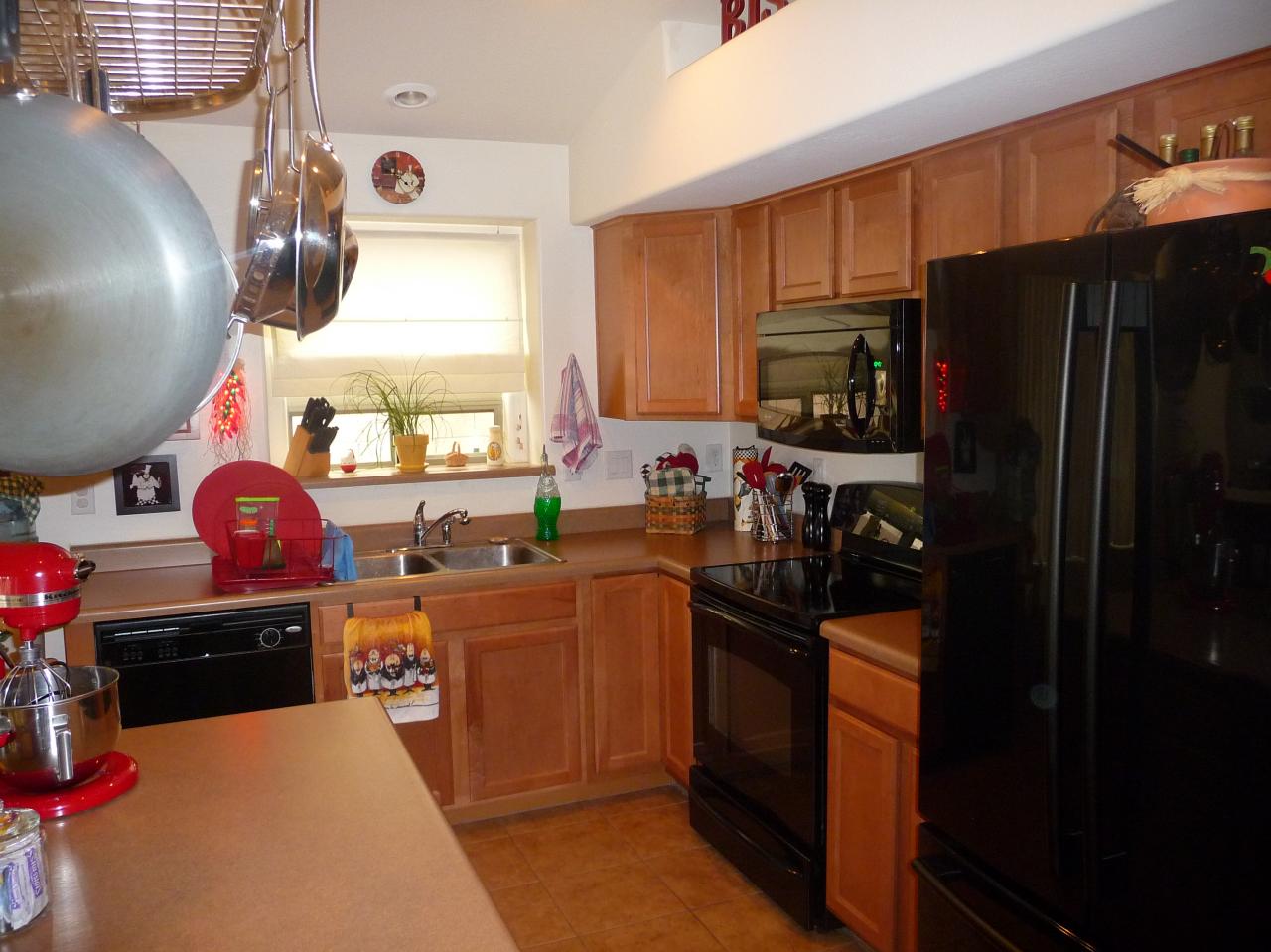 45048 West Jack Rabbit Trail Maricopa, AZ 85139 - Photo 6 of 22 Kitchen