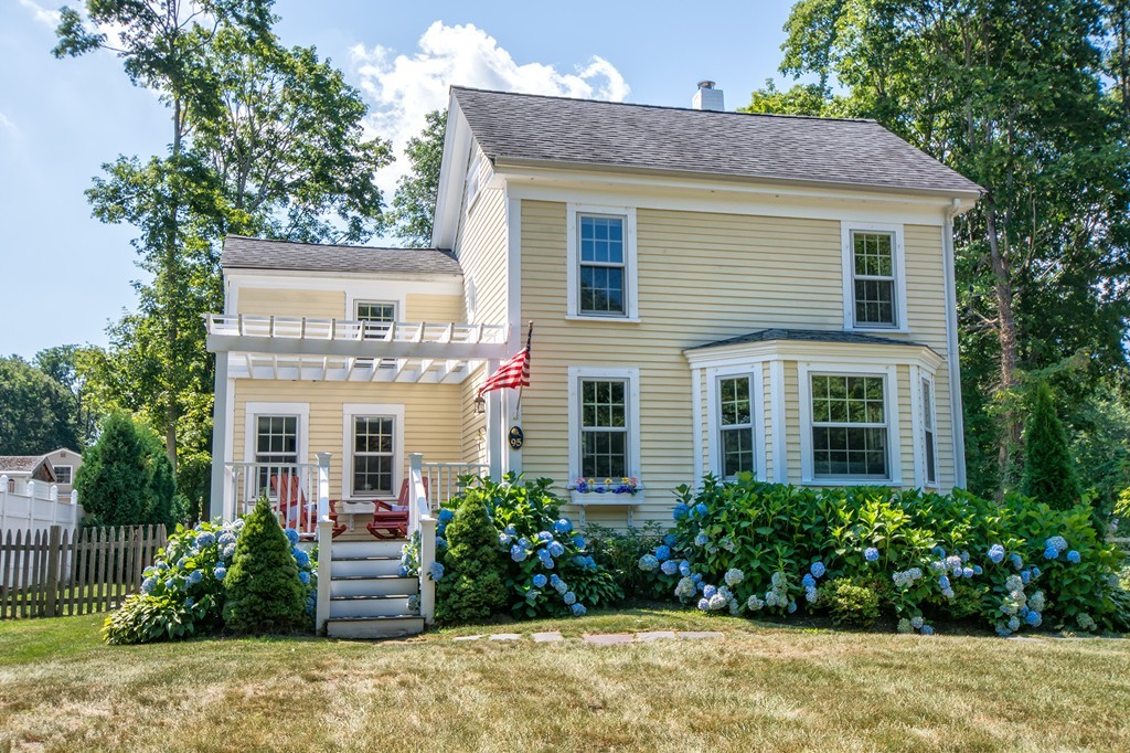 95 Captain Peirce Road Scituate, MA 02066 - Photo 1 of 21 Gallery Image 1