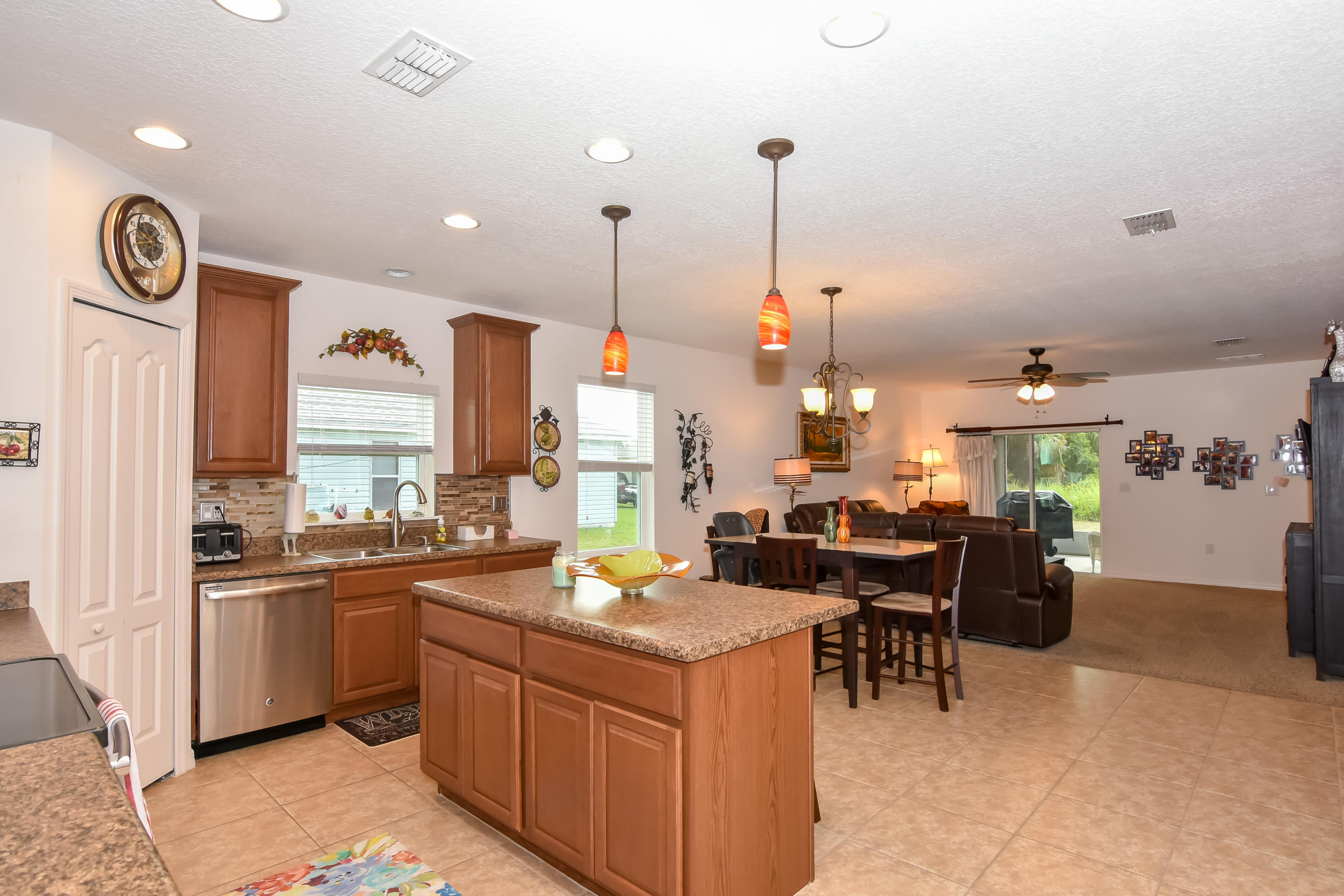 1082 Southwest Bay State Road Port St. Lucie, FL 34953 - Photo 4 of 29 DSC_4734