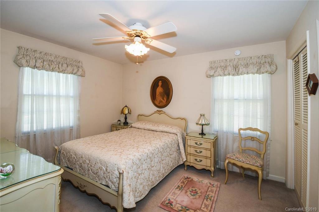 4051 Rutherford Drive Charlotte, NC 28210 - Photo 22 of 25 Gallery Image 22