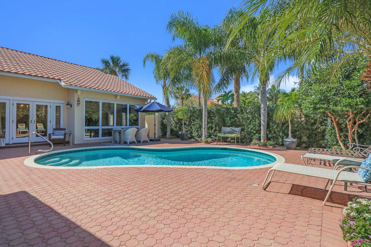 112 Bluefish Circle Jupiter, FL 33477 - Photo 23 of 28 Pool