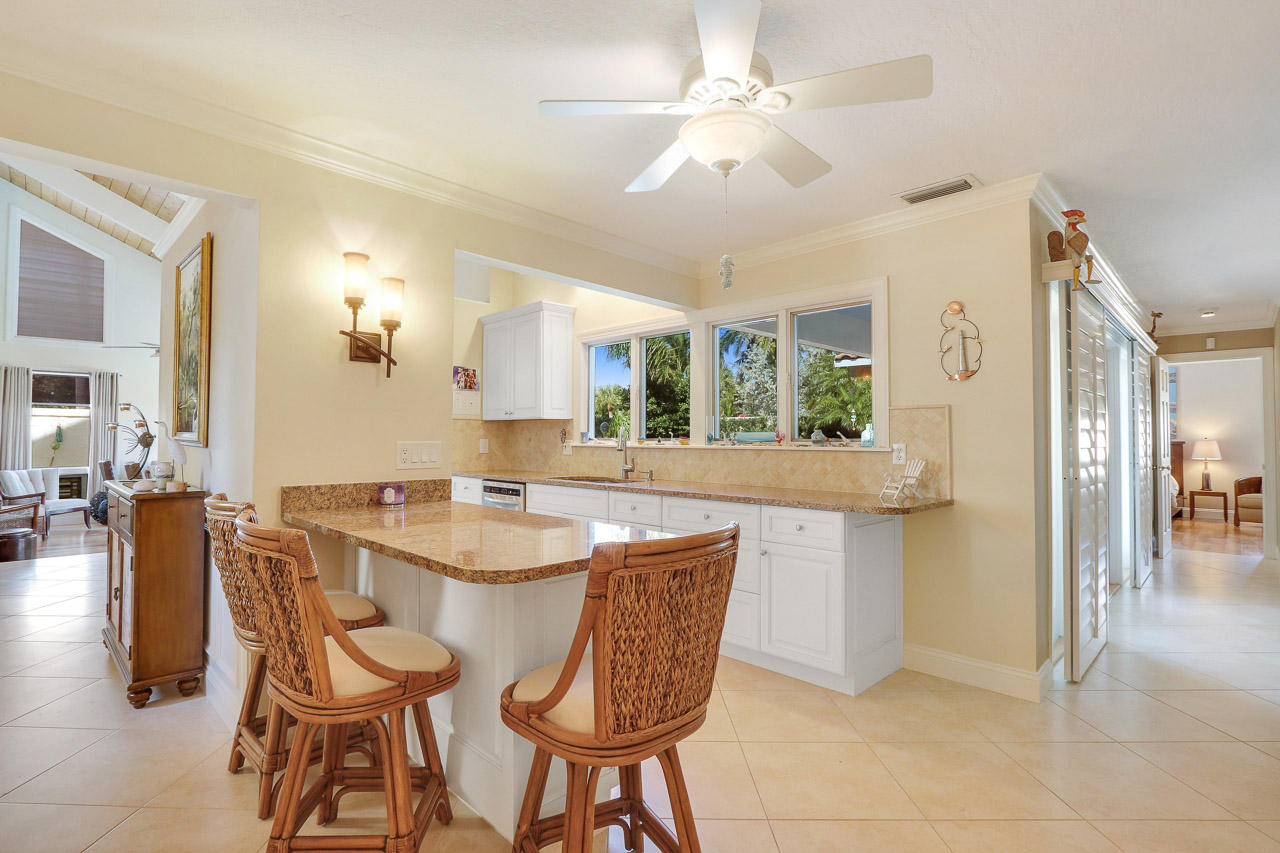 112 Bluefish Circle Jupiter, FL 33477 - Photo 10 of 28 Kitchen