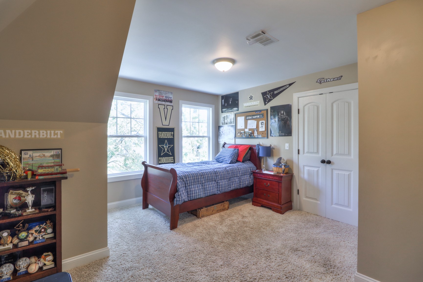 4275 Cairo Bend Road Lebanon, TN 37087 - Photo 24 of 41 a bed room with furniture and a window