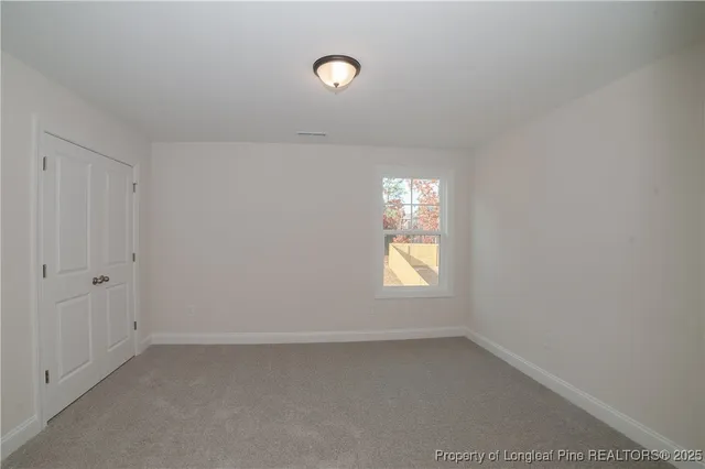 a view of empty room with window