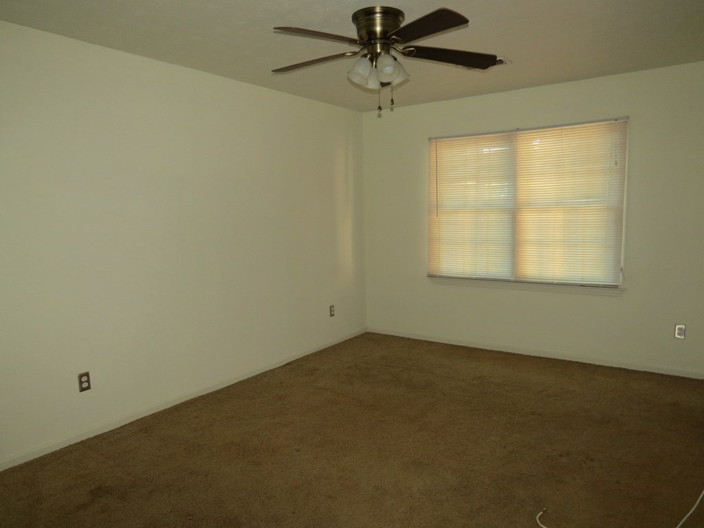 1208 North Ridge Drive Lexington, GA 40509 - Photo 14 of 20 Master bedroom