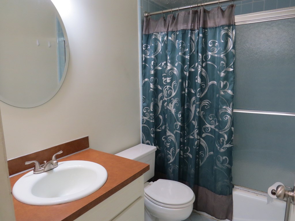 1208 North Ridge Drive Lexington, GA 40509 - Photo 16 of 20 Master bath 2nd vanity