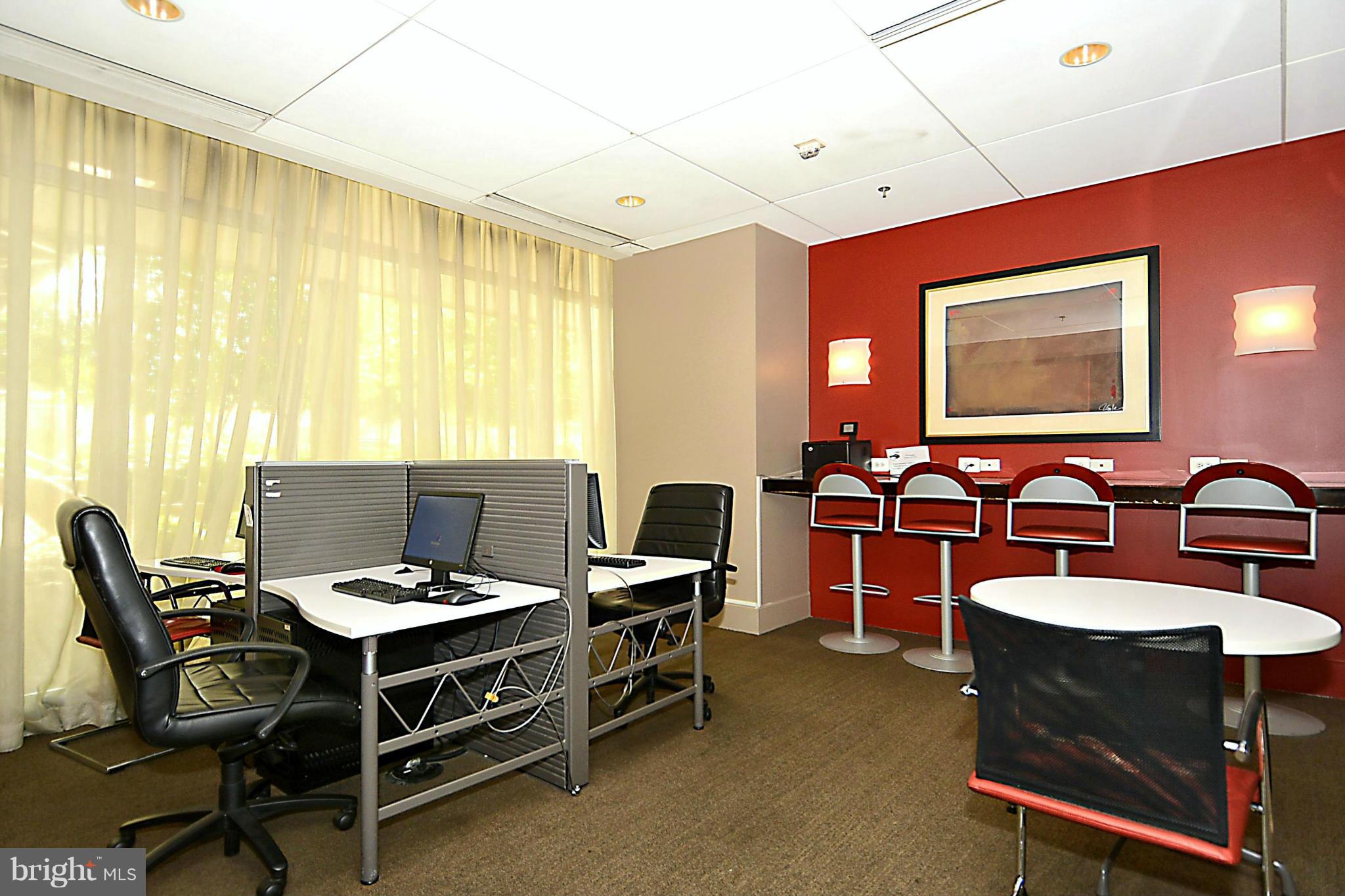 800 4th Street Southwest, Unit N201 Washington, DC 20024 - Photo 16 of 25 a workspace with furniture and window