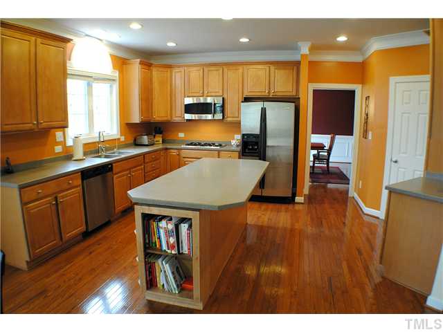 2511 Treen Street Raleigh, NC 27614 - Photo 10 of 25 Gallery Image 10