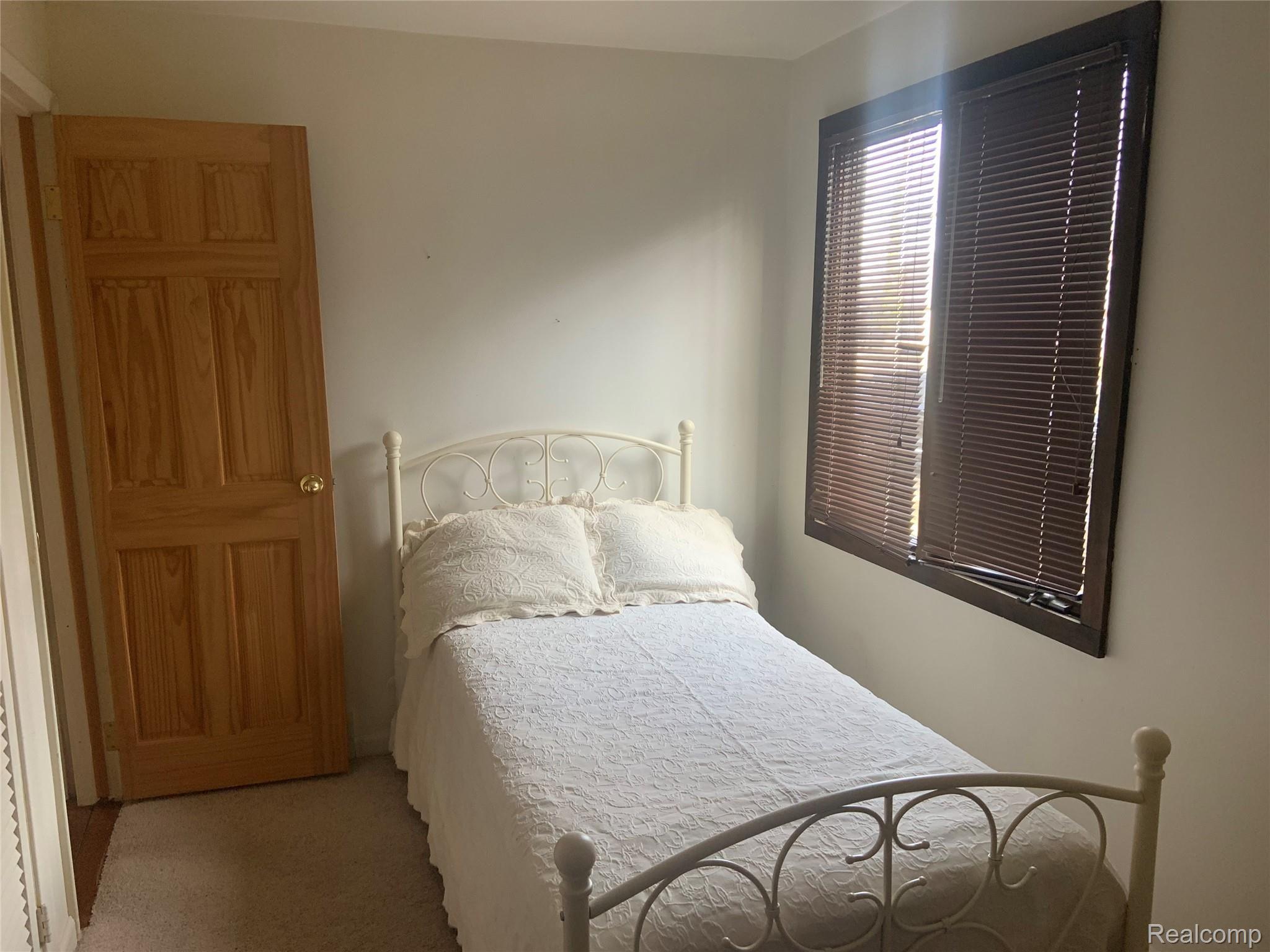 18369 Meridian Road Grosse Ile, MI 48138 - Photo 14 of 23 Bedroom 2