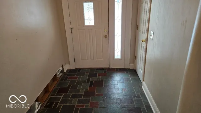 $189,900 | 101 East N East Street, Gas City, IN 46933