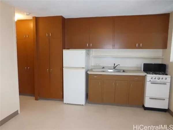 $1,450 | 1454 Pele Street, Unit 302, Honolulu, HI 96813