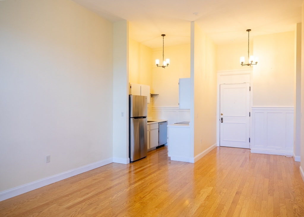 16 Balmoral Street, Unit 417 Andover, MA 01810 - Photo 6 of 20