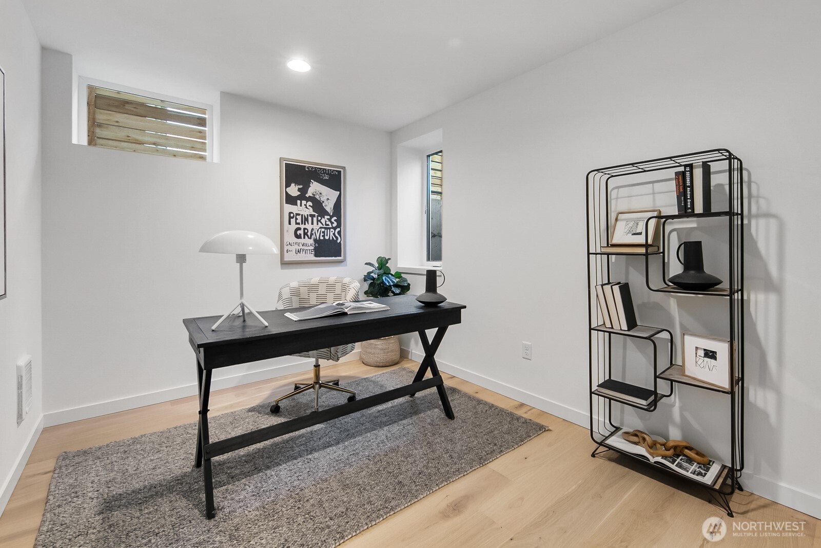 505 11th Avenue East Seattle, WA 98102 - Photo 11 of 33