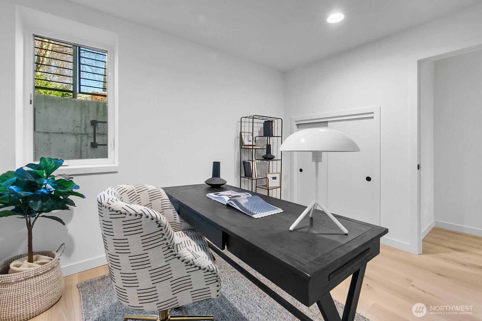 505 11th Avenue East Seattle, WA 98102 - Photo 12 of 33