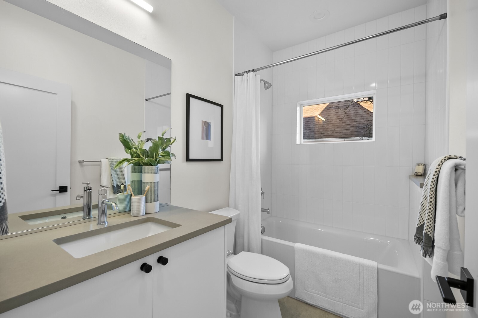 505 11th Avenue East Seattle, WA 98102 - Photo 21 of 33