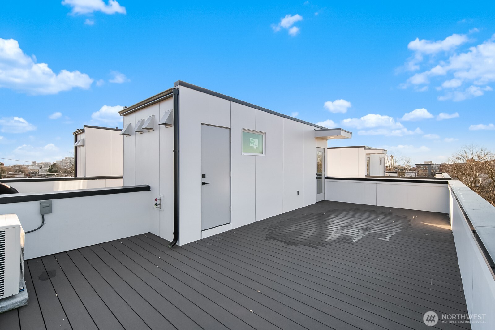 505 11th Avenue East Seattle, WA 98102 - Photo 24 of 33