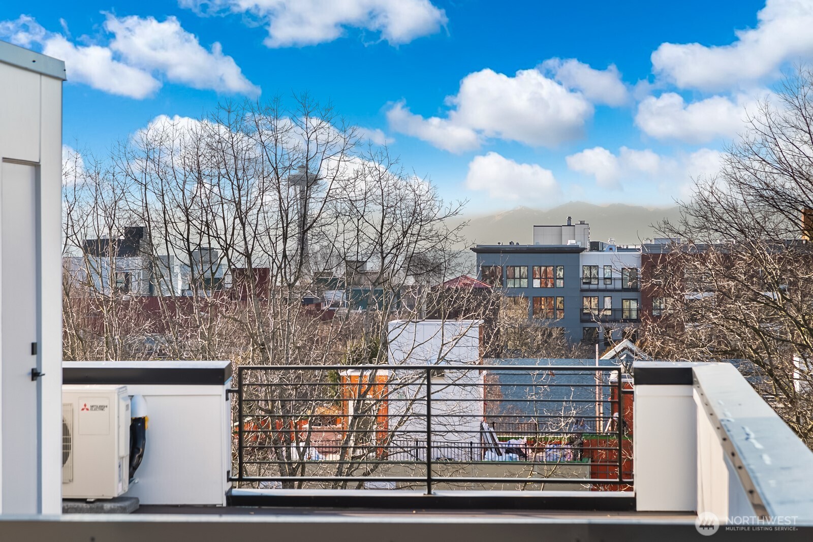 505 11th Avenue East Seattle, WA 98102 - Photo 26 of 33