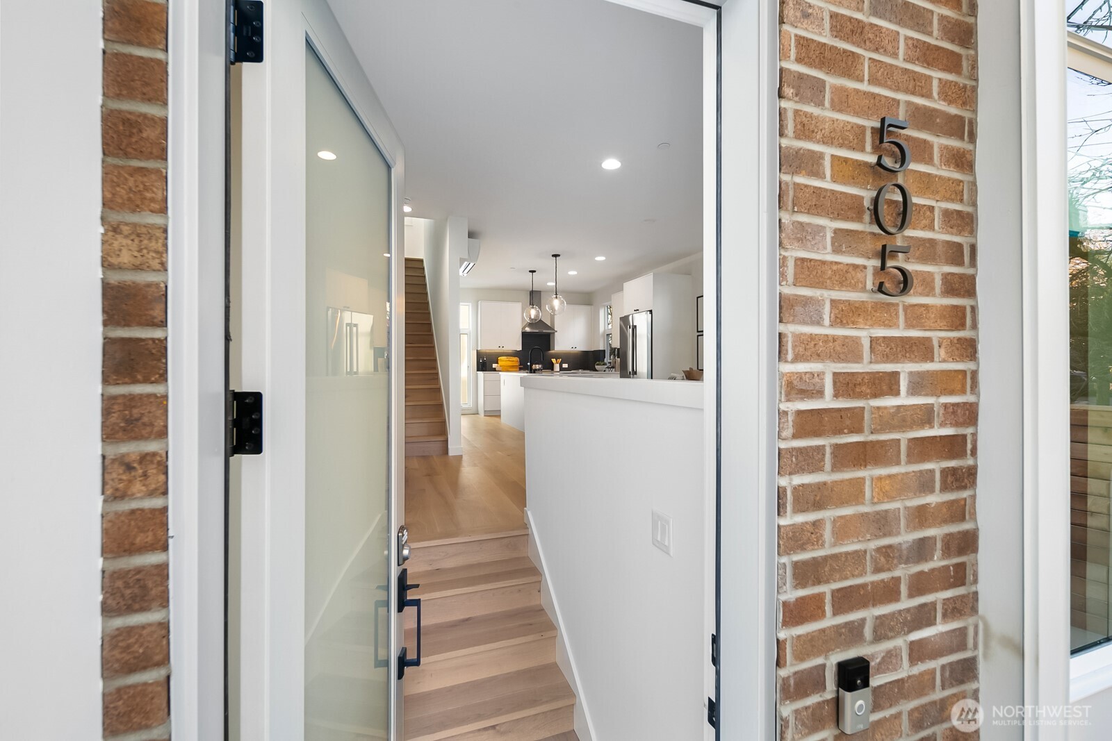 505 11th Avenue East Seattle, WA 98102 - Photo 27 of 33