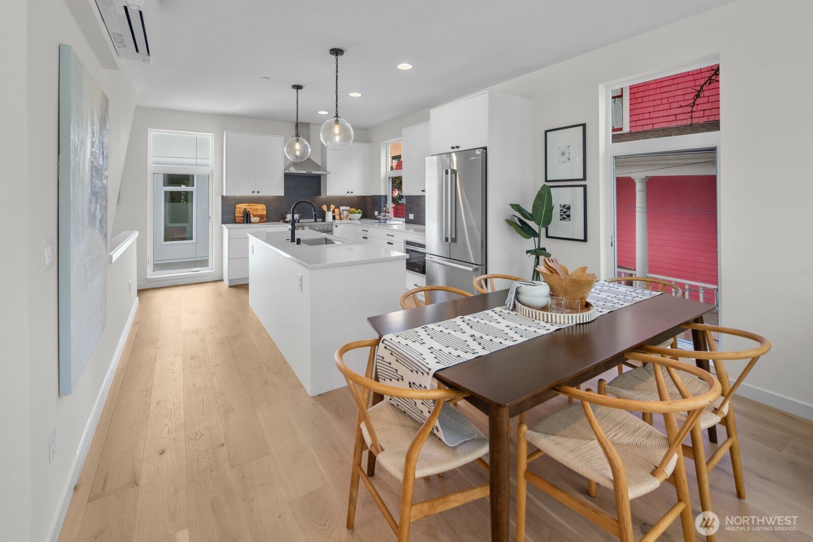 505 11th Avenue East Seattle, WA 98102 - Photo 7 of 33