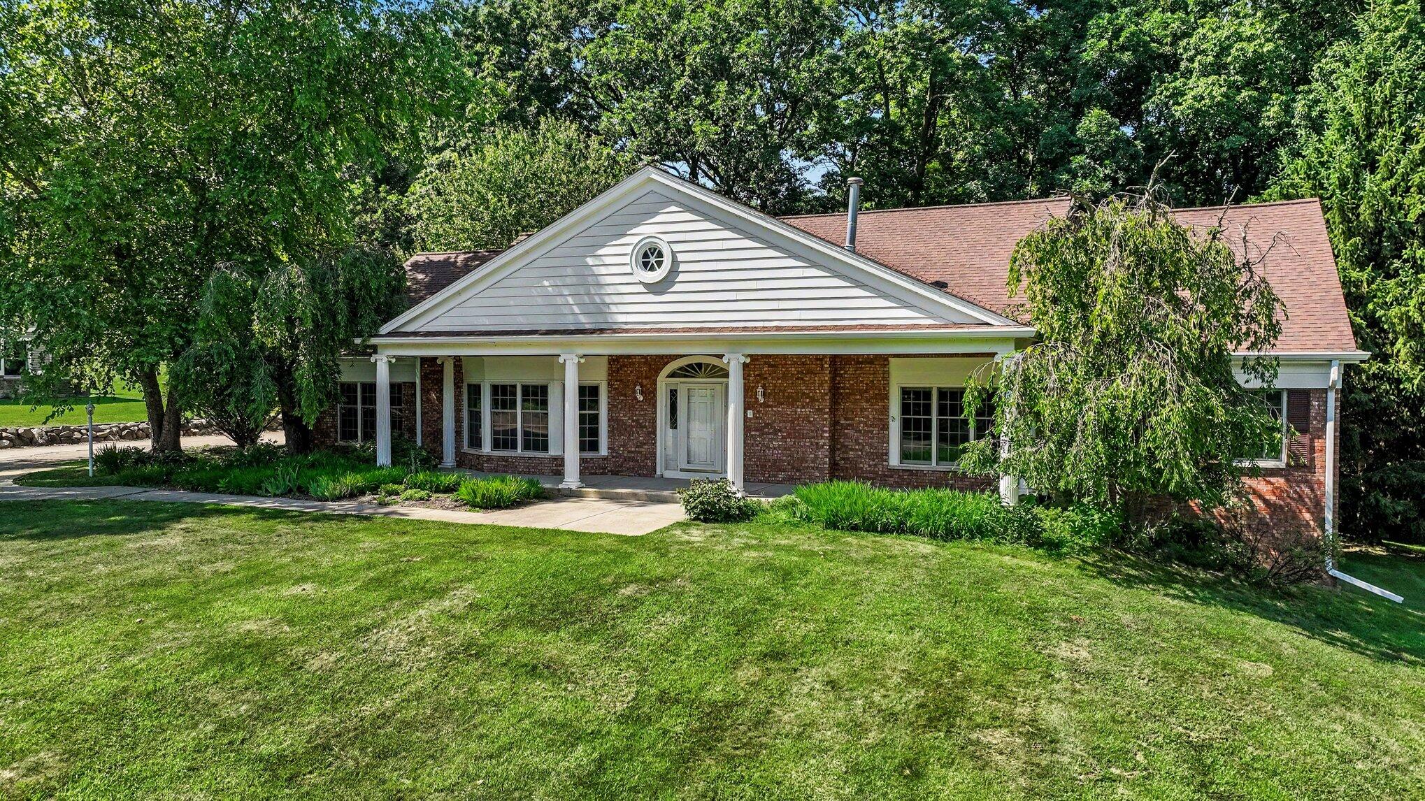 3004 Brandywine Road Kalamazoo, MI 49008 - Photo 2 of 41 003_file_7138