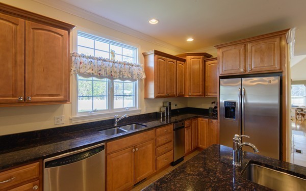 12 Stagecoach Road Lynnfield, MA 01940 - Photo 12 of 20 Gallery Image 12