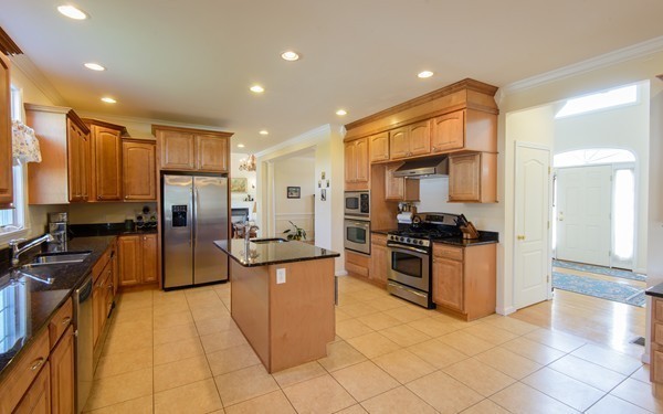 12 Stagecoach Road Lynnfield, MA 01940 - Photo 10 of 20 Gallery Image 10
