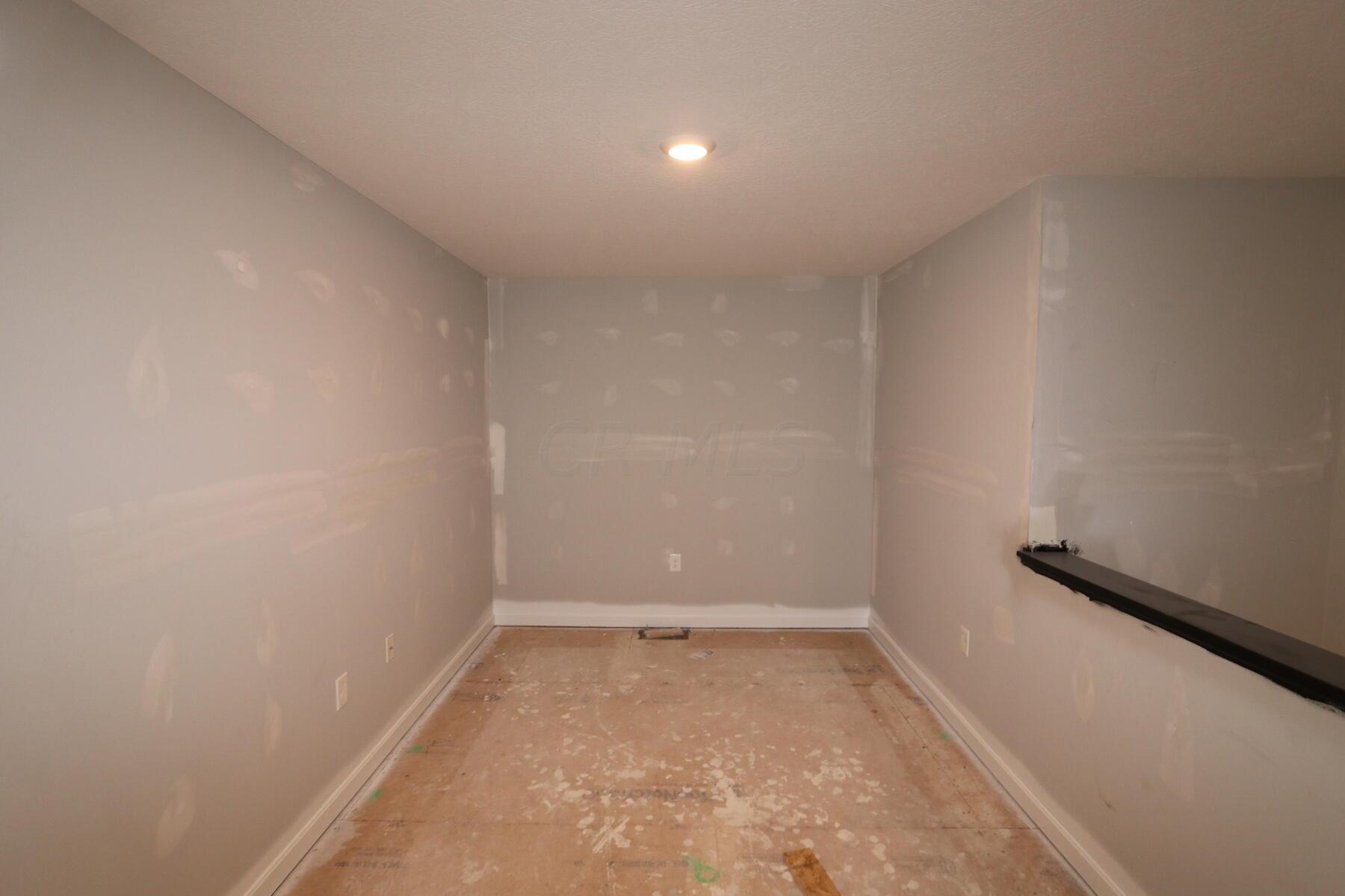 7210 Ribault Drive Northwest Pickerington, OH 43147 - Photo 5 of 16 Interior