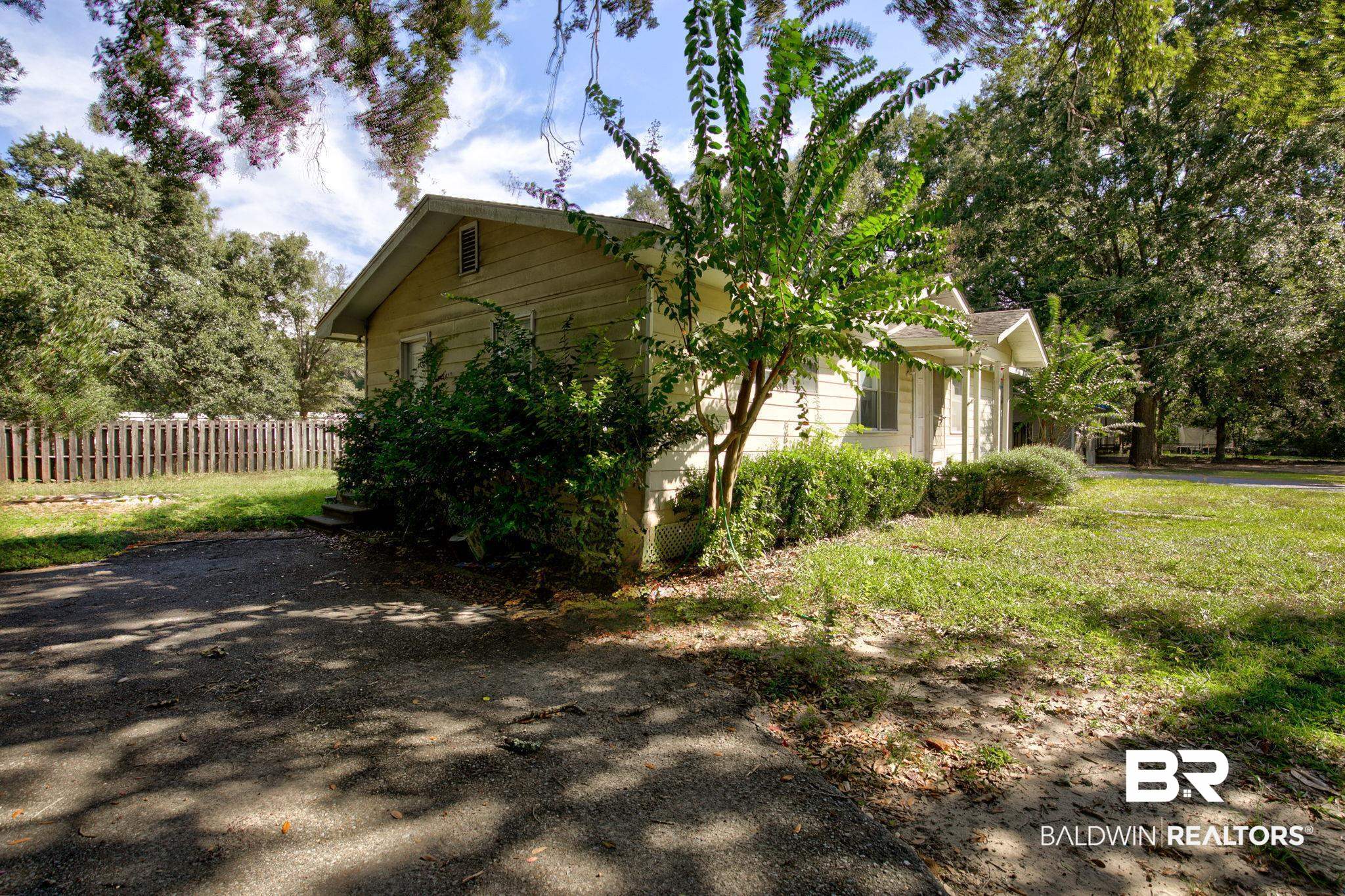 6410 Hayfield Road Theodore, AL 36582 - Photo 3 of 45