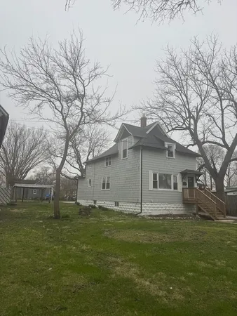 $2,300 | 2502 Ash Street, Chicago Heights, IL 60411