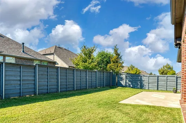 $2,350 | 1104 Knoll Street, Little Elm, TX 76227