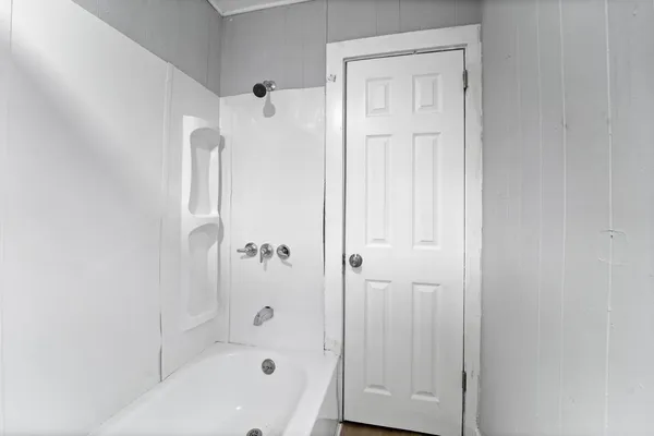 $1,200 | 28 Lydia Street, Unit 1R, Binghamton, NY 13905