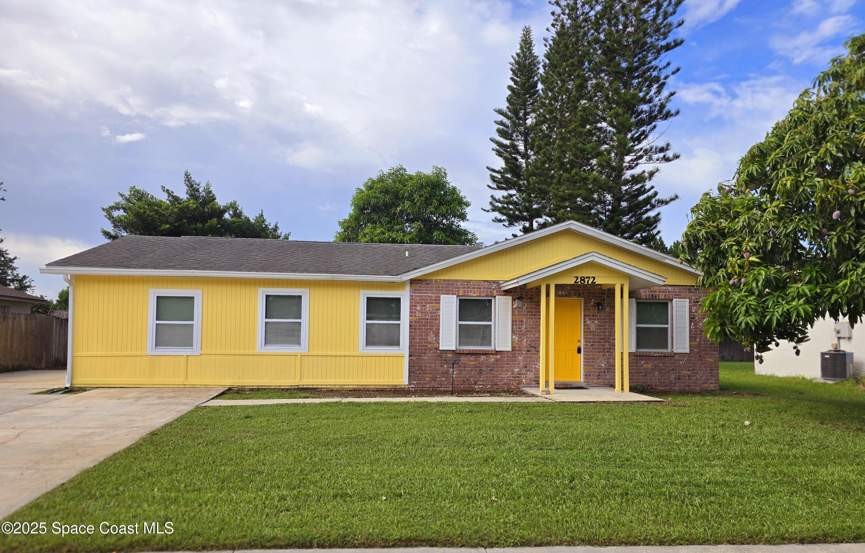 2872 Pennington Place Melbourne, FL 32935 - Photo 1 of 22 Front