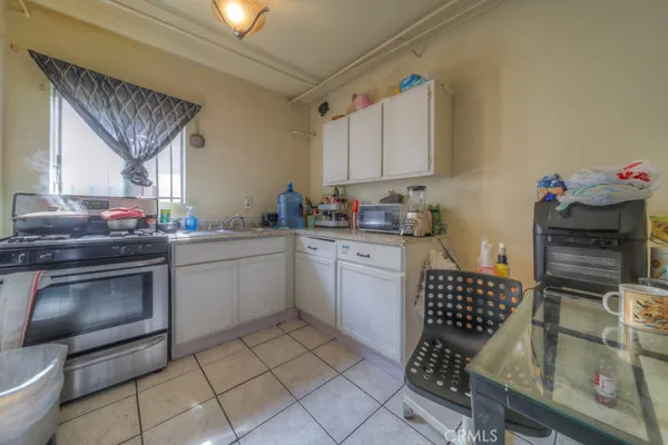 $935,000 | 2653 Flower Street, Huntington Park, CA 90255
