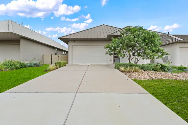 $449,500 | 117 Rough Crk Road, Georgetown, TX 78628
