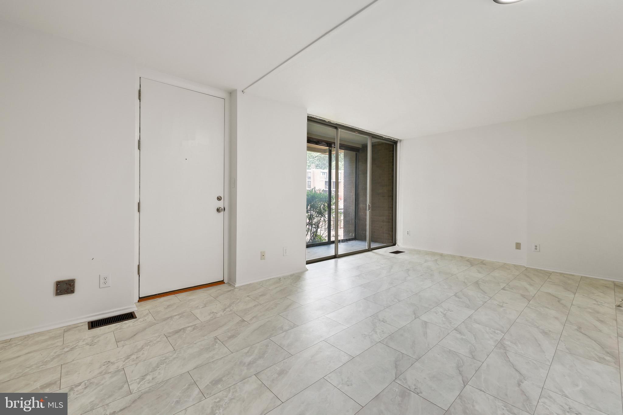 1672 Chimney House Road Reston, VA 20190 - Photo 24 of 62 Gallery Image 24