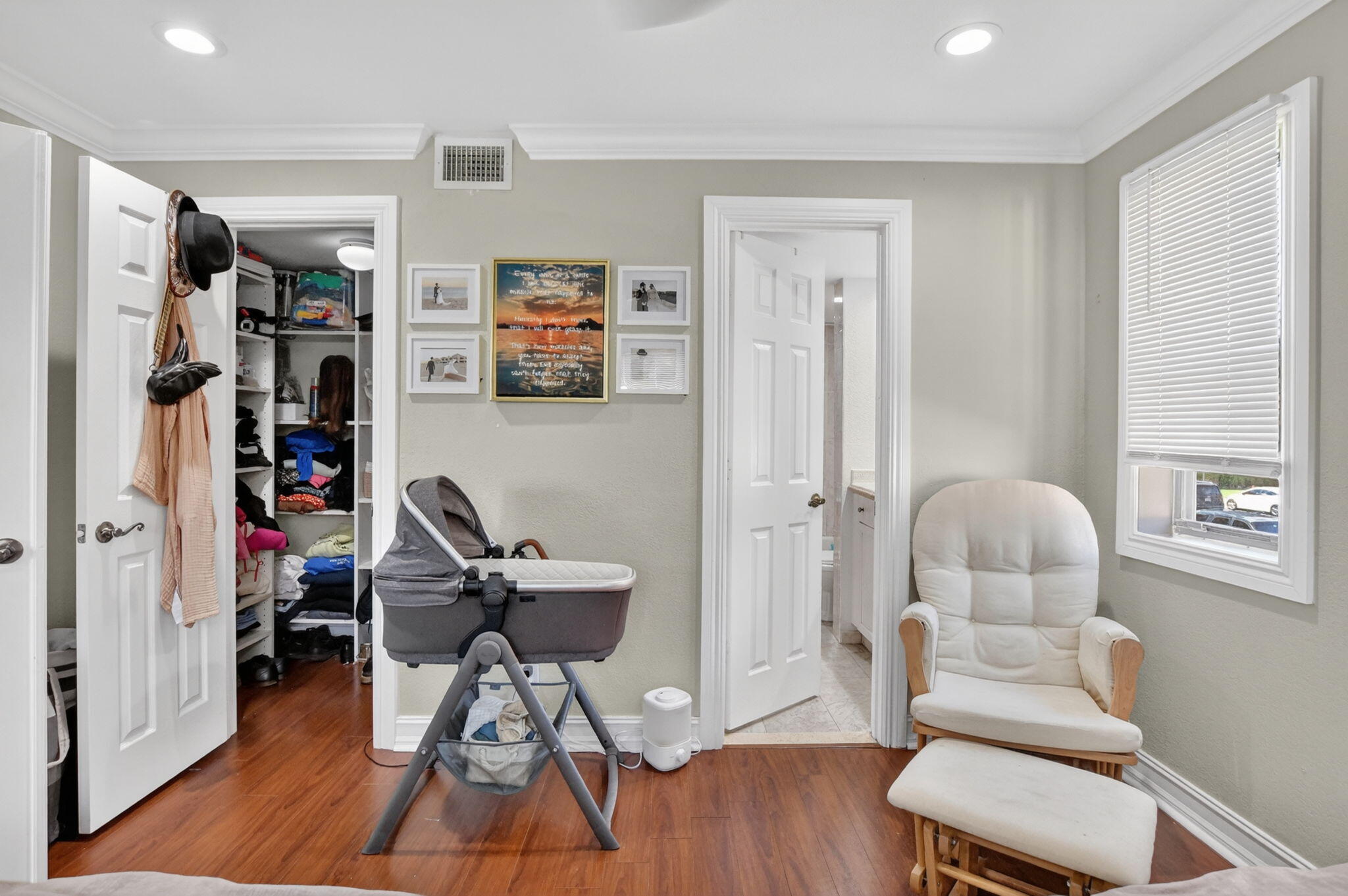 21895 Lake Forest Circle, Unit 201 Boca Raton, FL 33433 - Photo 13 of 19 16-web-or-mls-DSC_7407